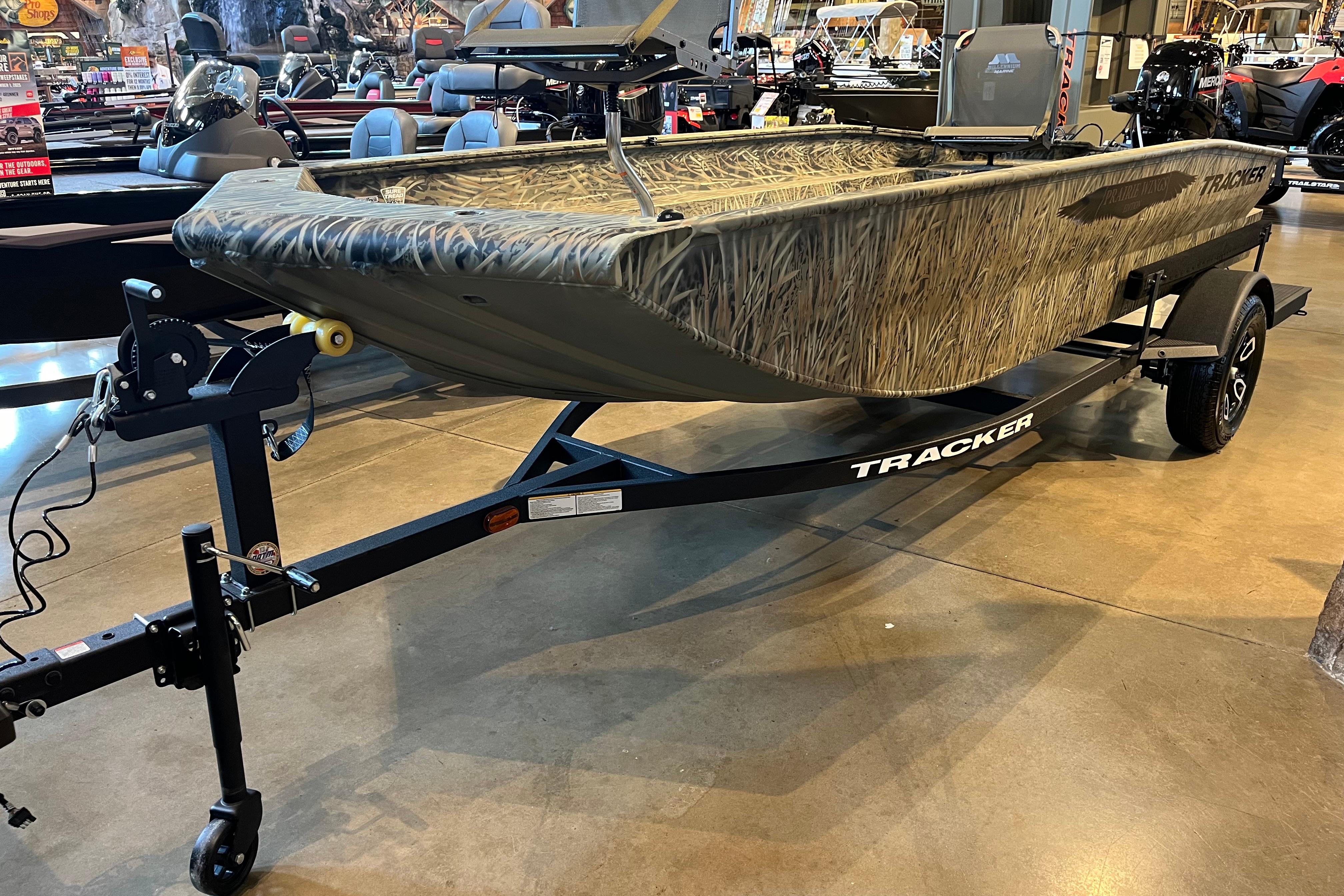 2026 Tracker Grizzly 1650 T Prairie Wings Edition