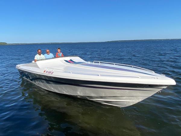 1996 Profile 270