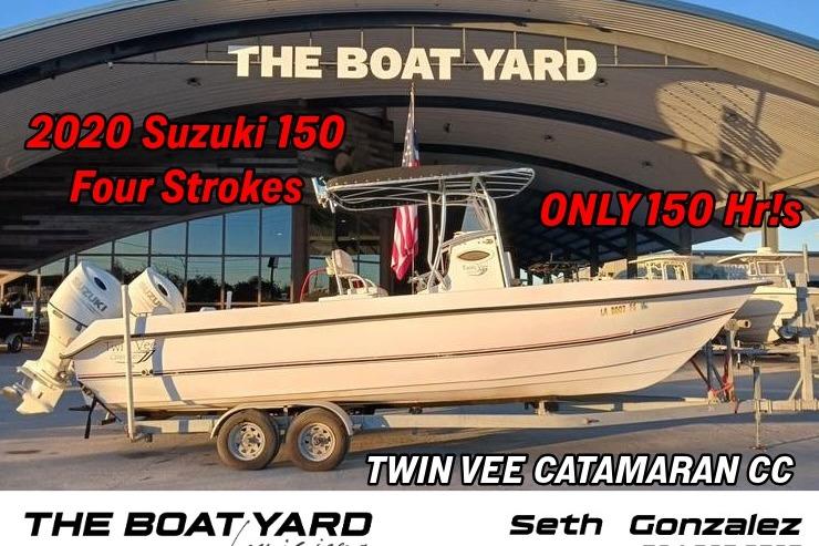 2006 Twin Vee 26 Catamaran Center Console