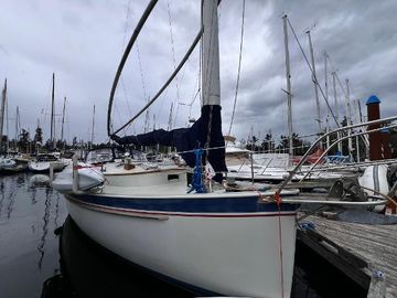 1990 Nonsuch 33