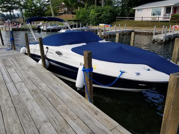2008 Sea Ray 240 Sundeck