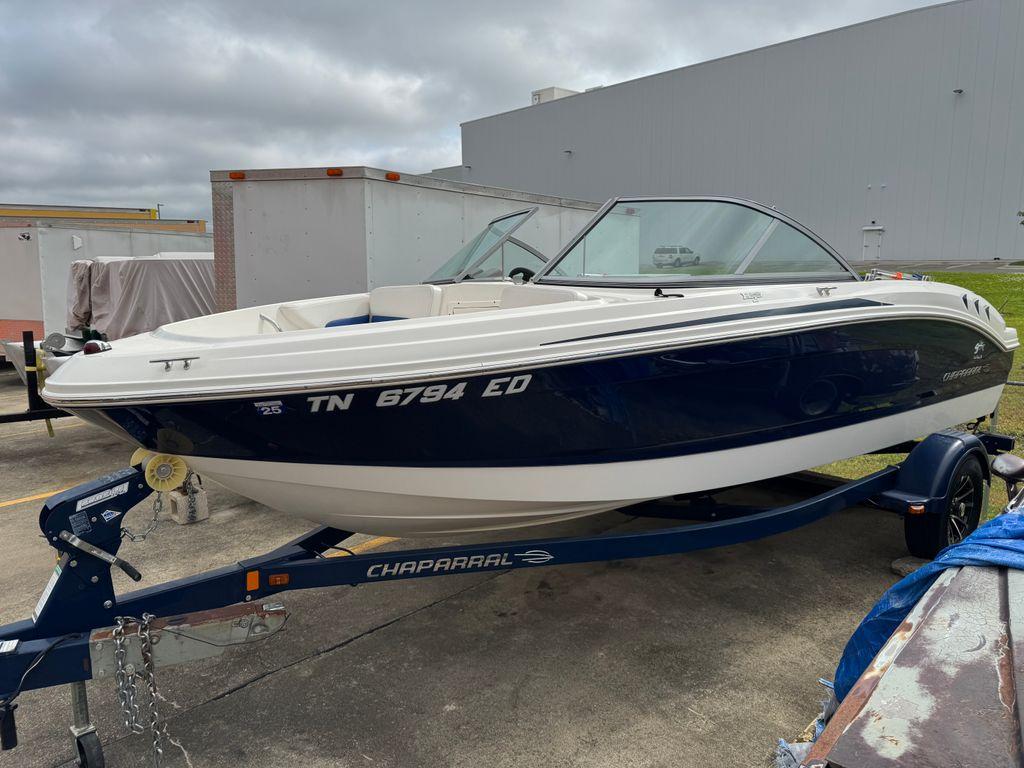 2012 Chaparral 19 H2O Sport