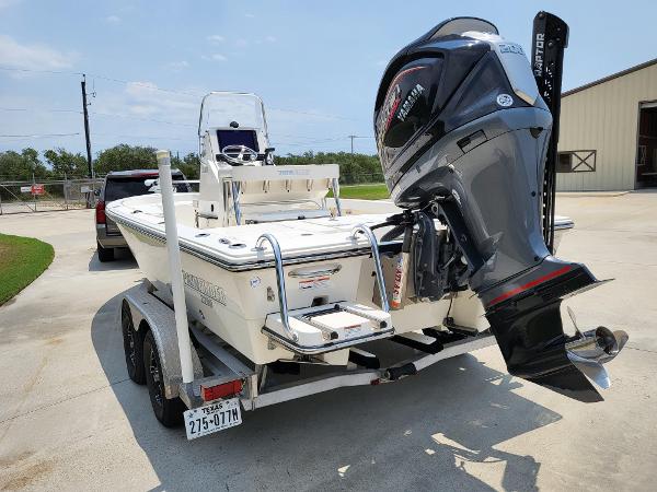 2022 Pathfinder 2200 TRS