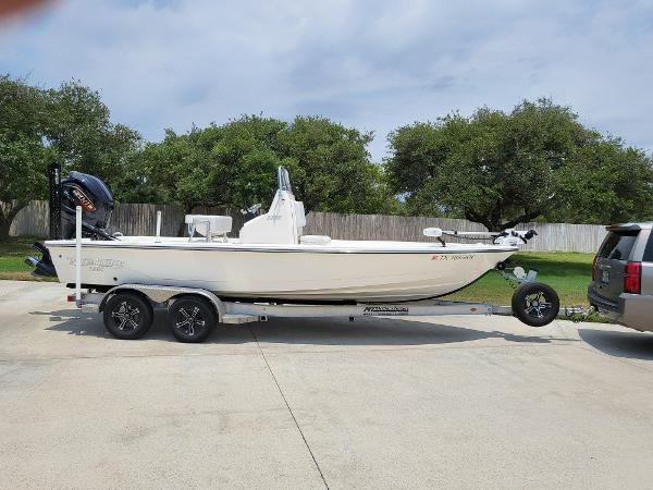2022 Pathfinder 2200 TRS