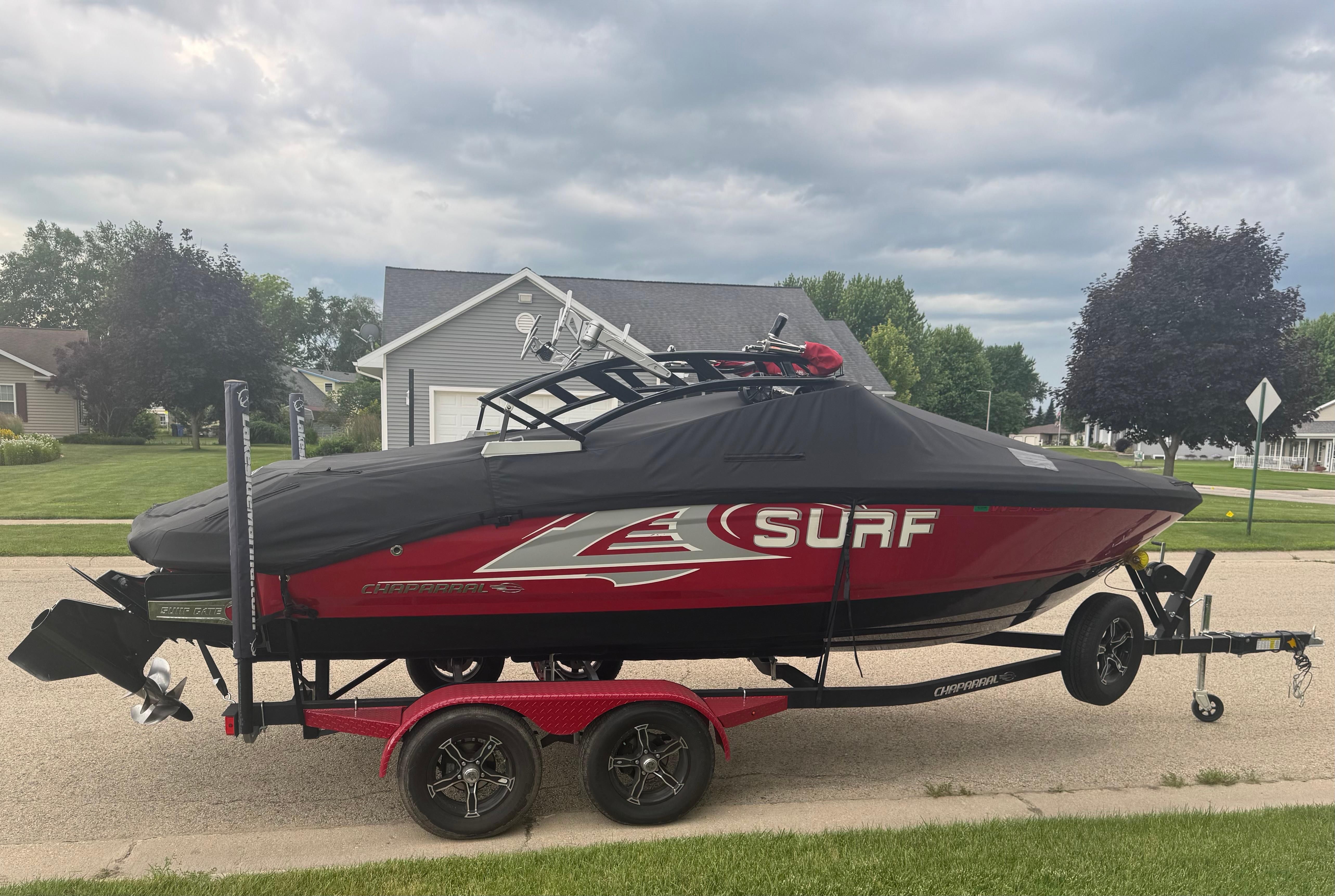 2021 Chaparral 21 Surf