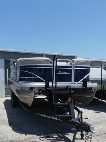 2022 Sun Tracker Party Barge 20 DLX