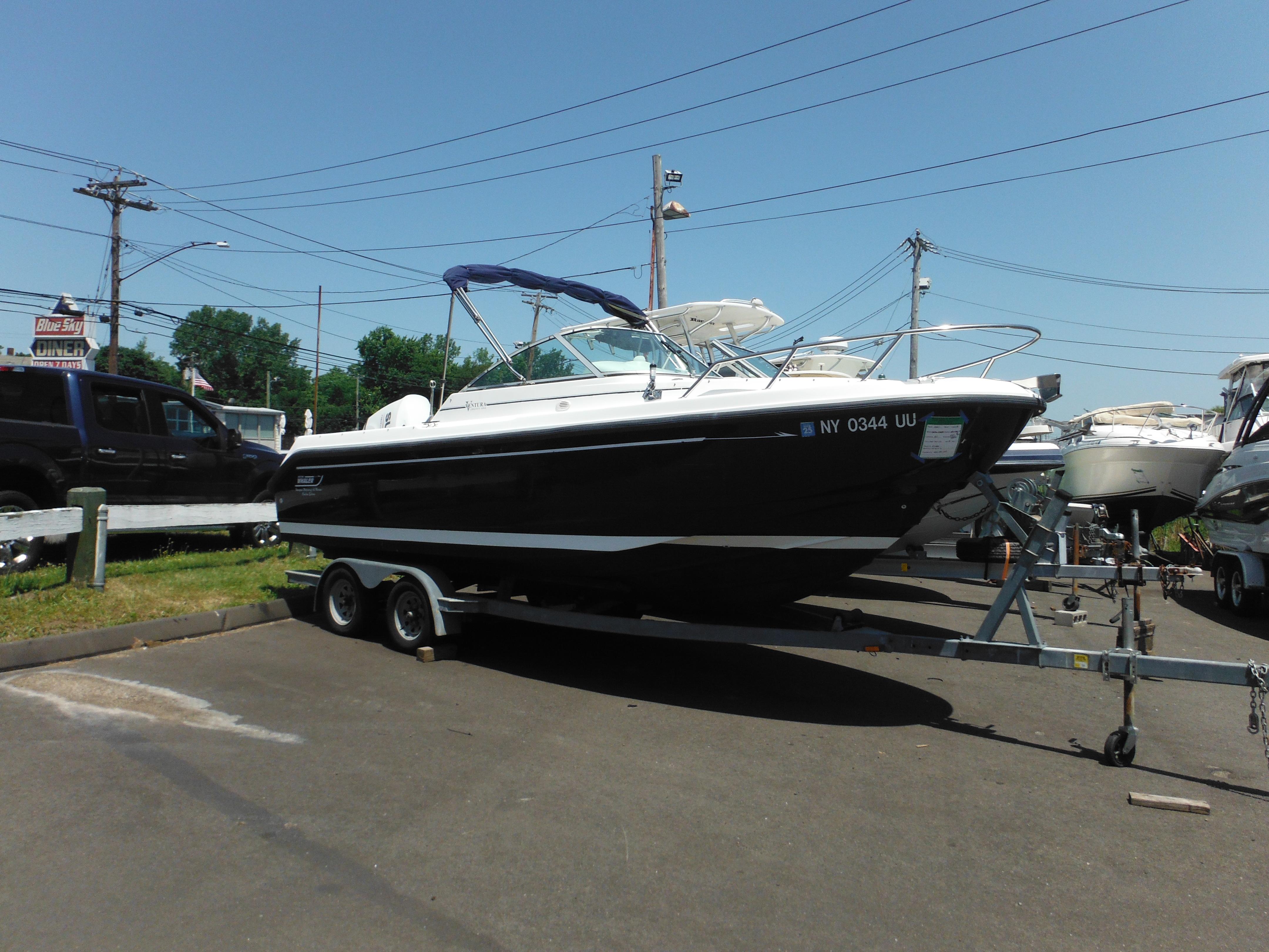2001 Boston Whaler 21 Ventura
