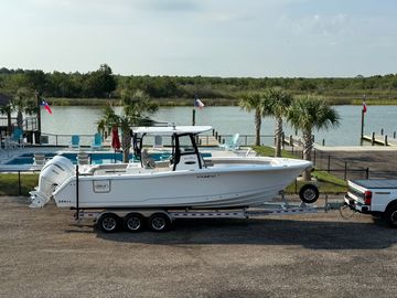 2025 Sea Hunt Gamefish 30 Forward Seating