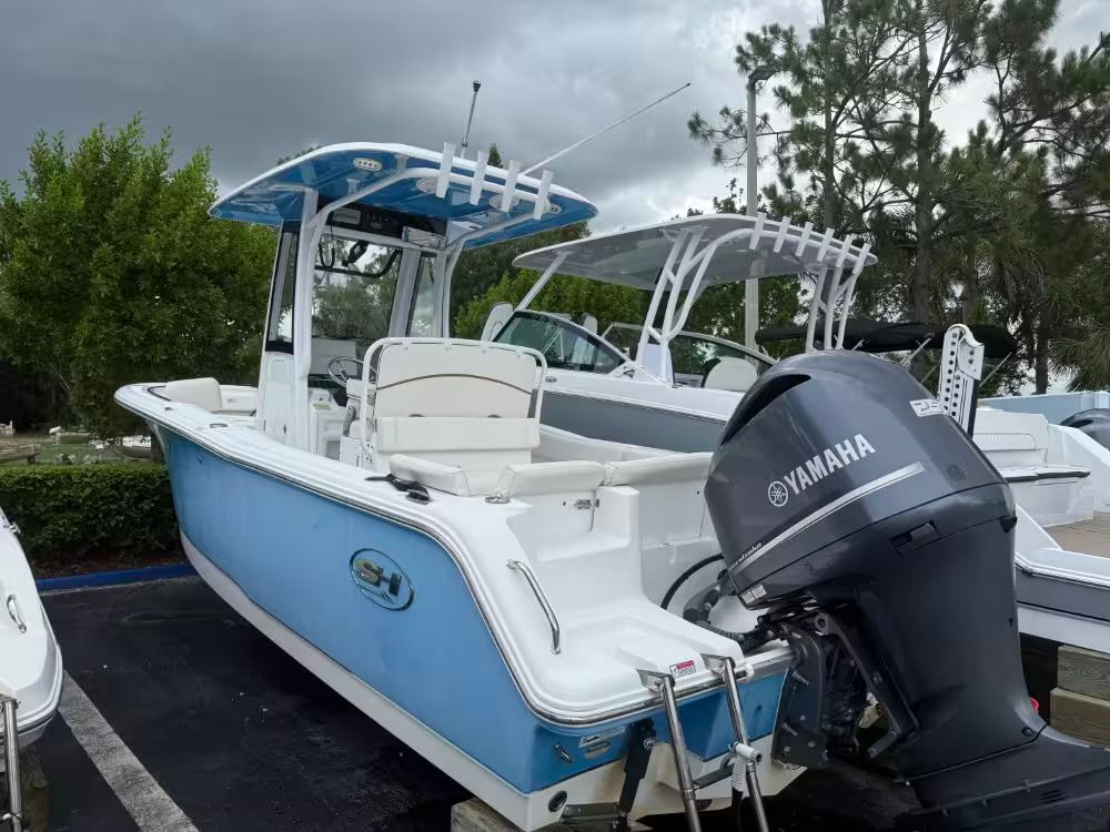 2020 Sea Hunt 239 Ultra