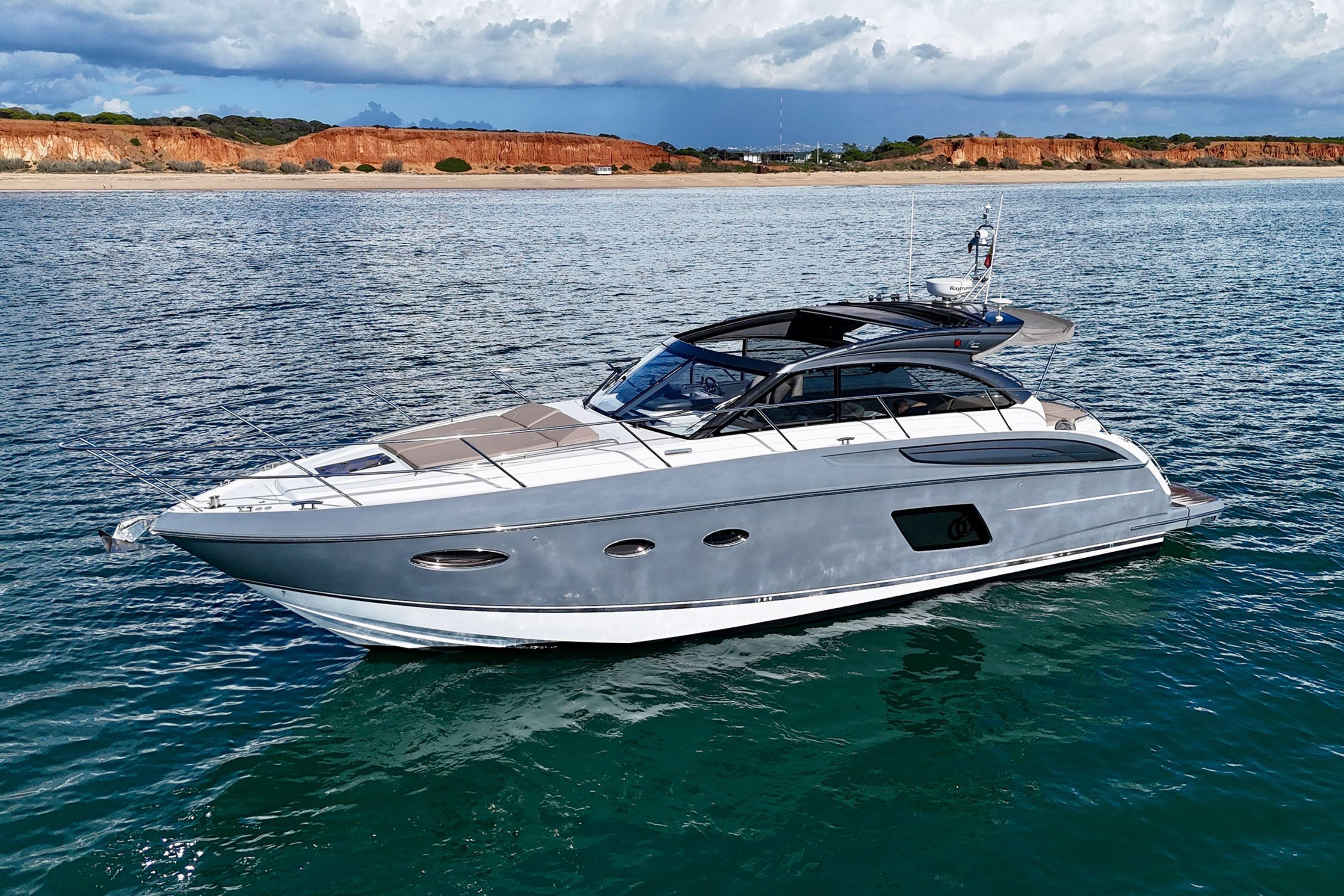 2015 Princess V48