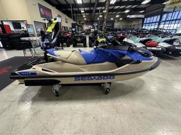 2025 Sea-Doo Wake