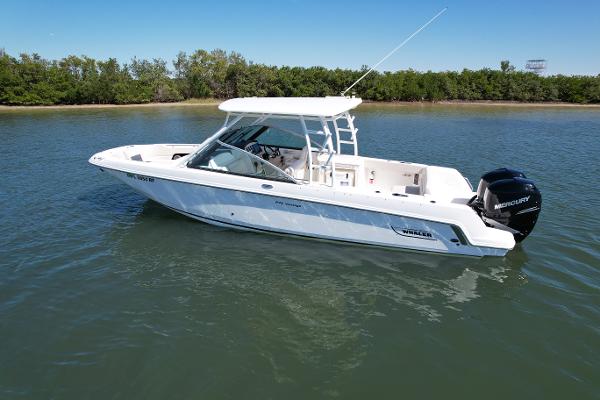 2017 Boston Whaler 270 Vantage