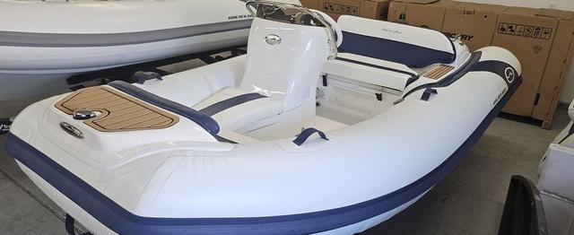 2024 Walker Bay Generation 360 DLX