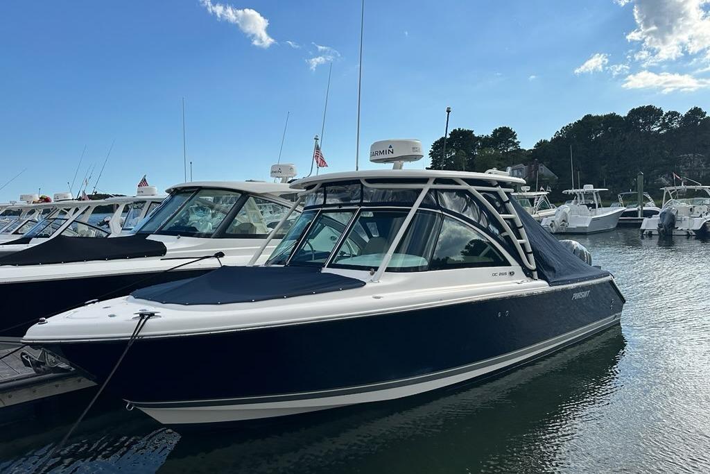 2016 Pursuit DC 265 Dual Console