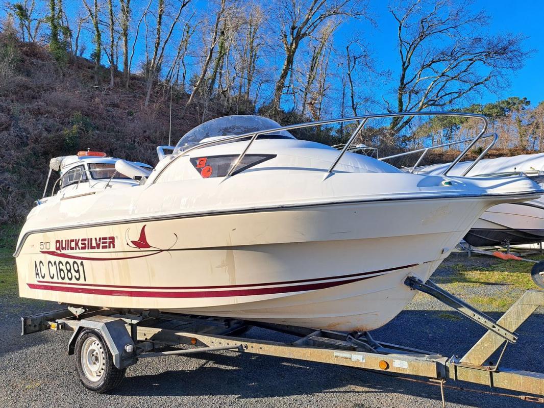 2003 Quicksilver 510 Cruiser