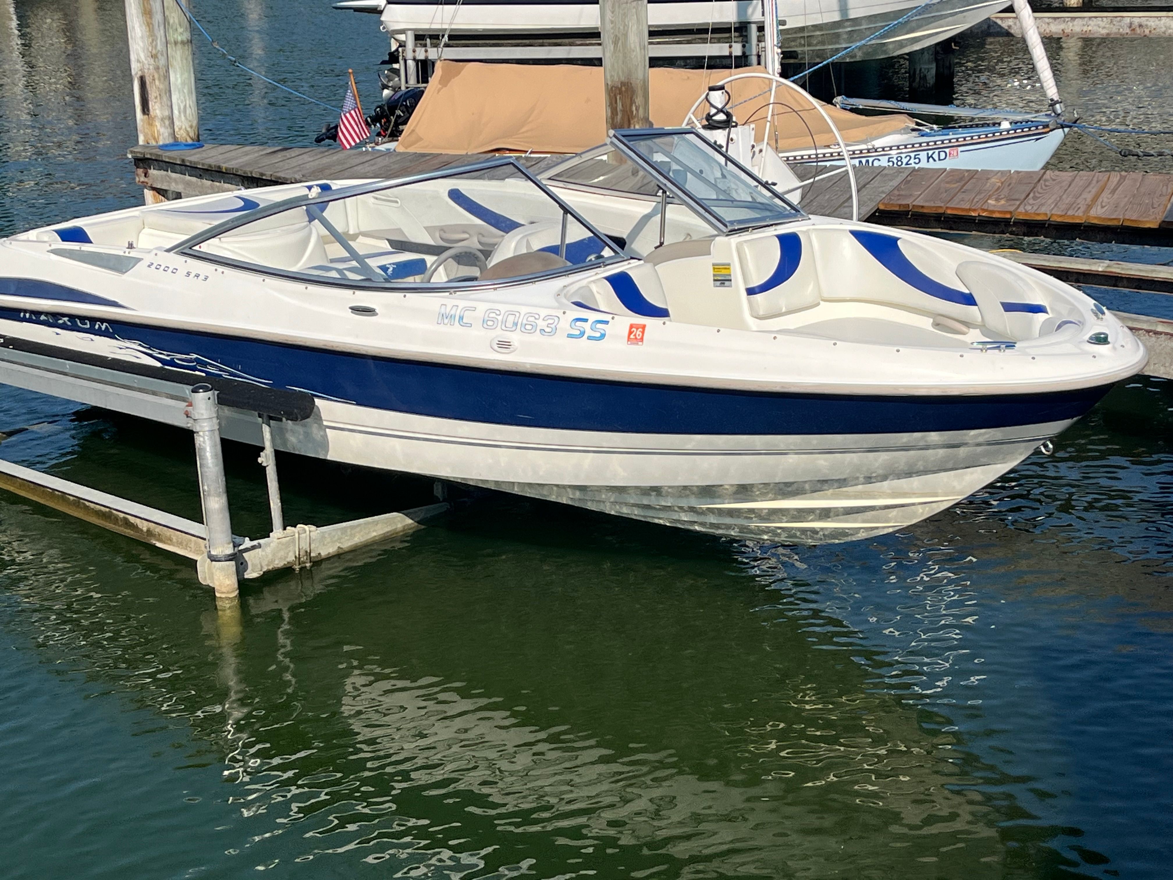 2005 Maxum 2000 SR3