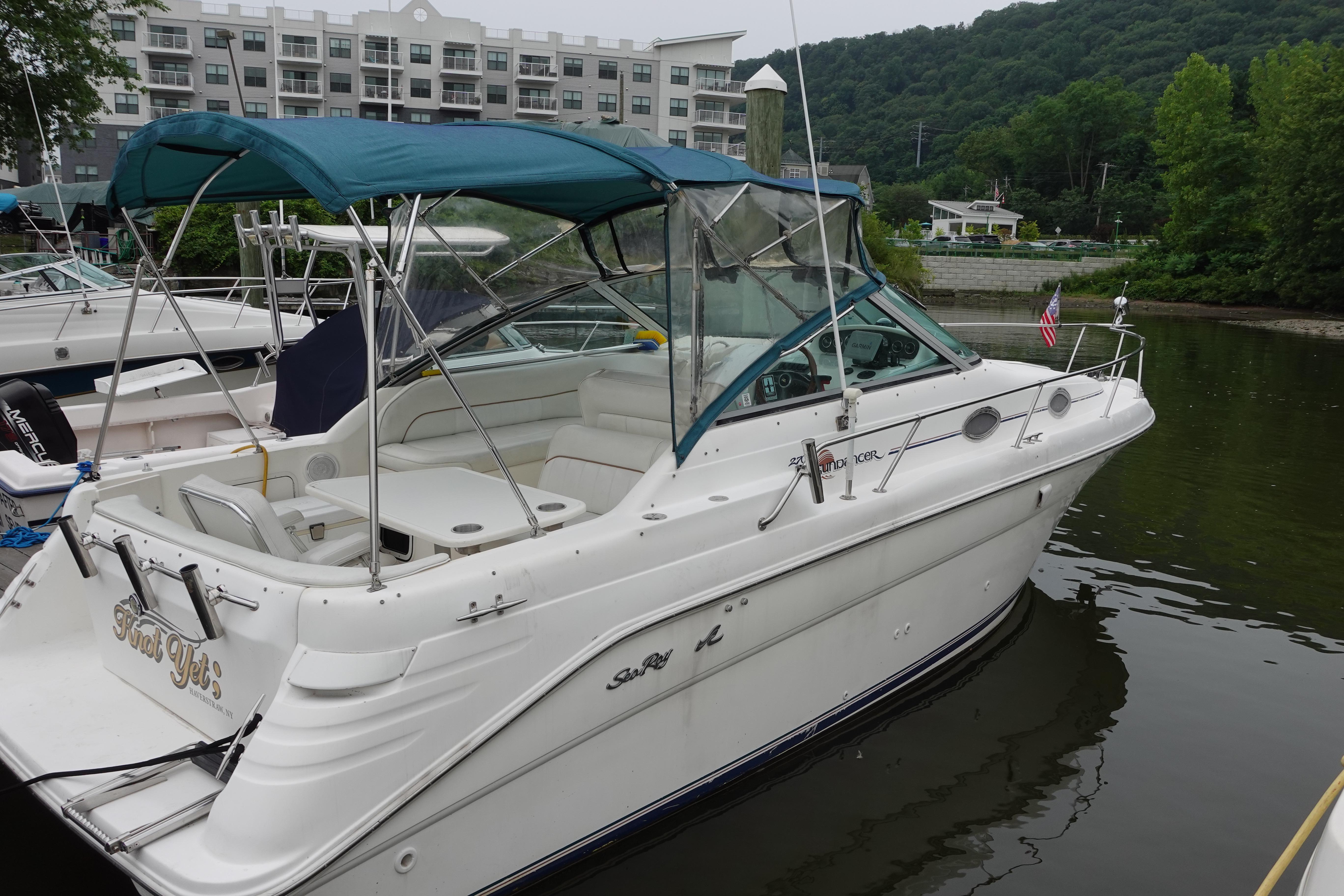 1997 Sea Ray 270 Sundancer