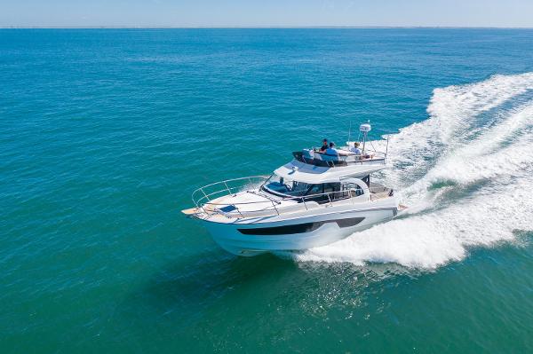 2023 Beneteau Antares 11 OB