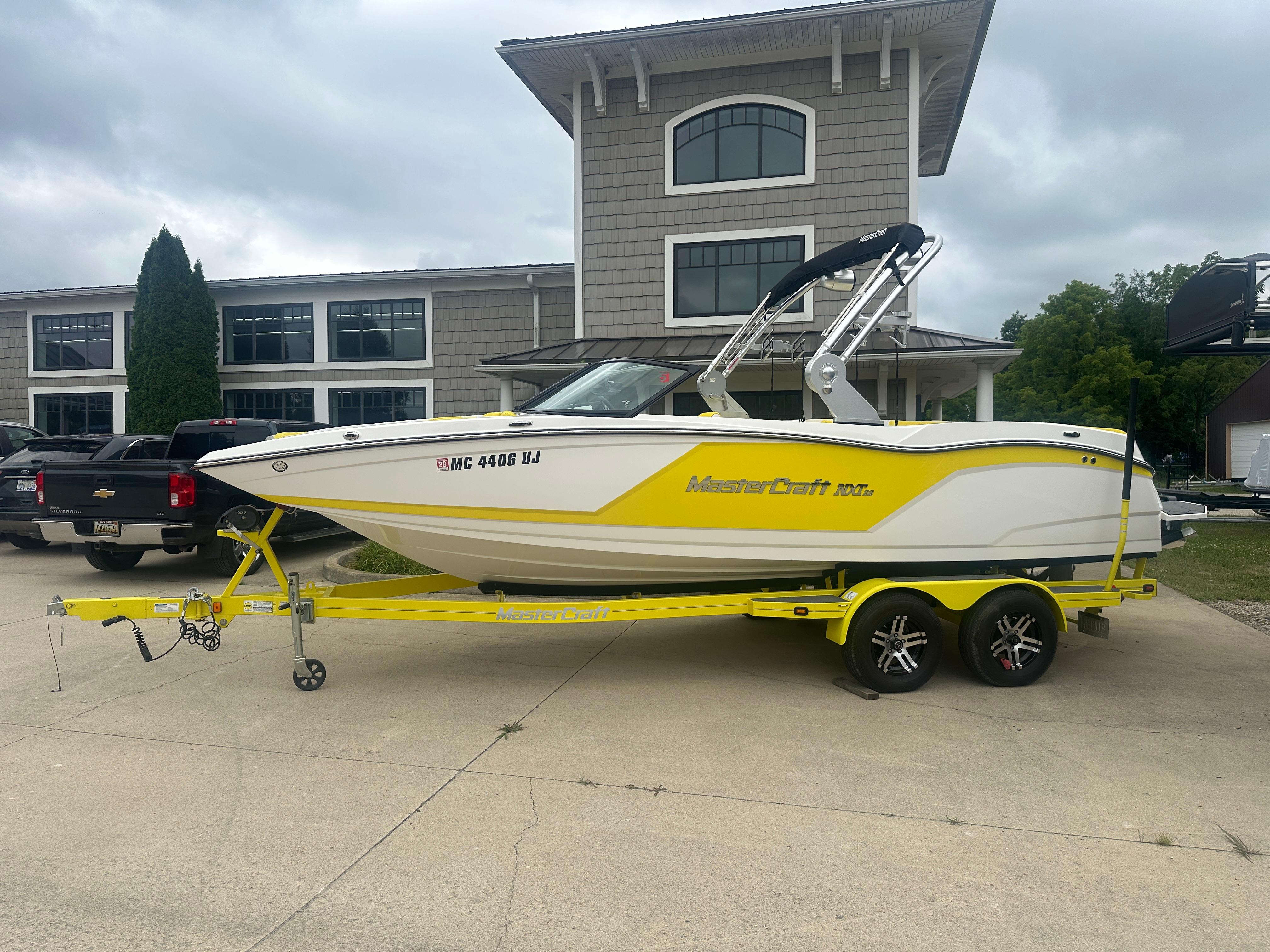 2018 MasterCraft NXT22