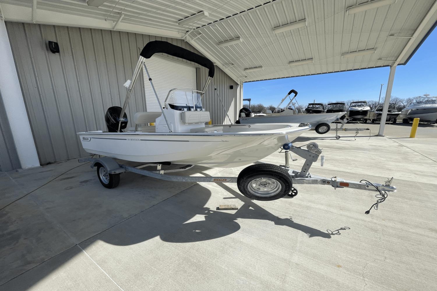 2025 Boston Whaler 150 Montauk
