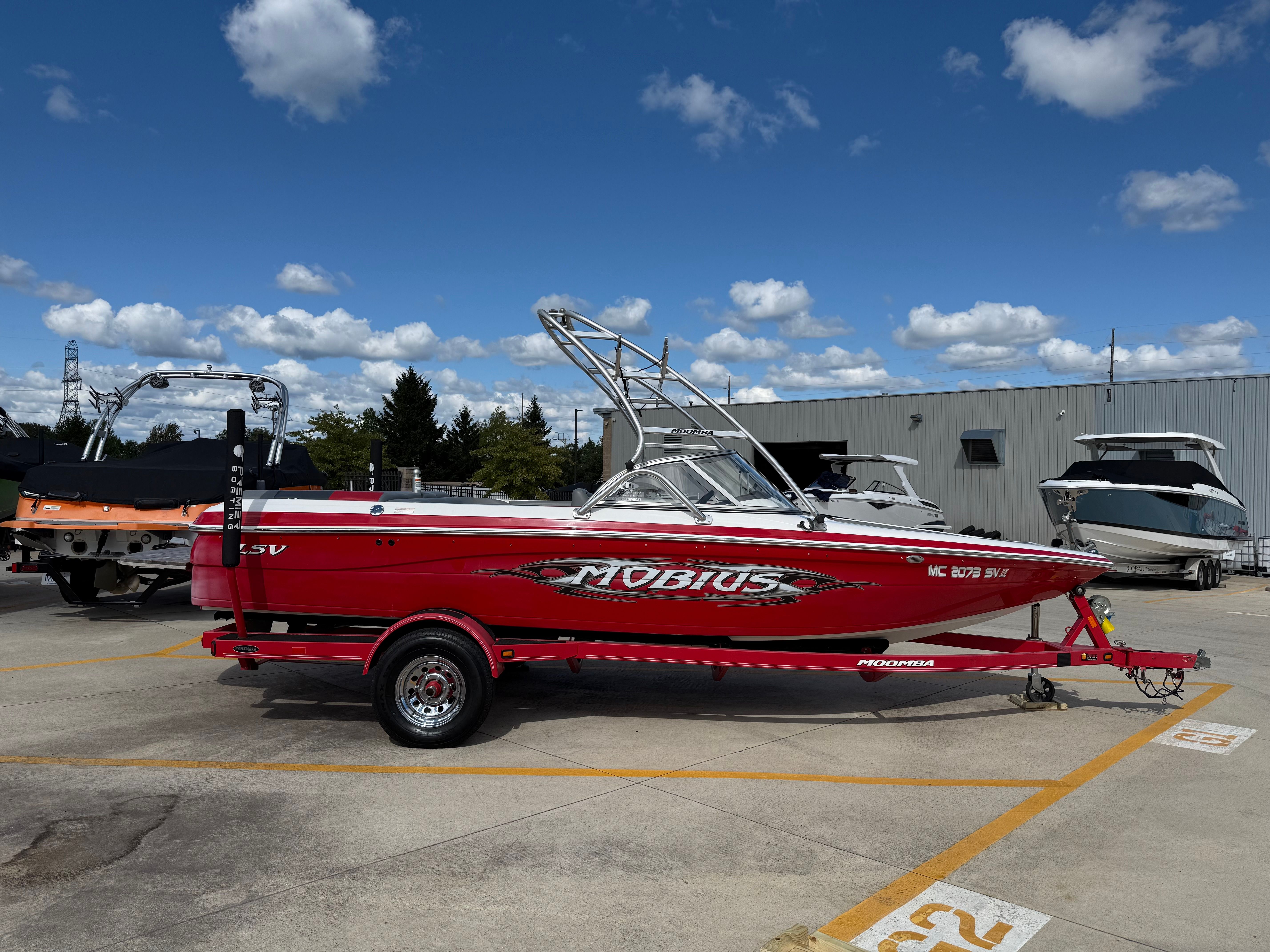 2005 Moomba Mobius