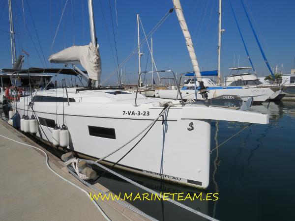 2023 Beneteau Oceanis 34.1