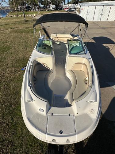 2004 Chaparral Sunesta 234