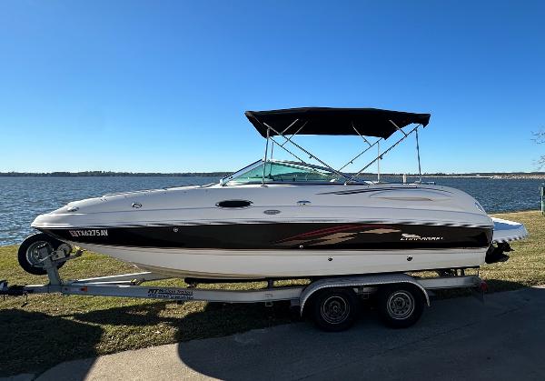 2004 Chaparral Sunesta 234