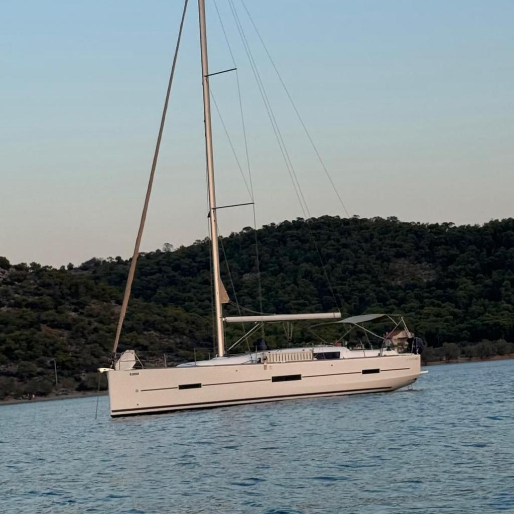 2018 Dufour 412 Grand Large