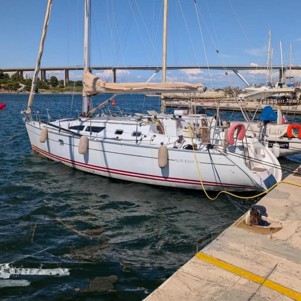 2001 Jeanneau Sun Fast 37