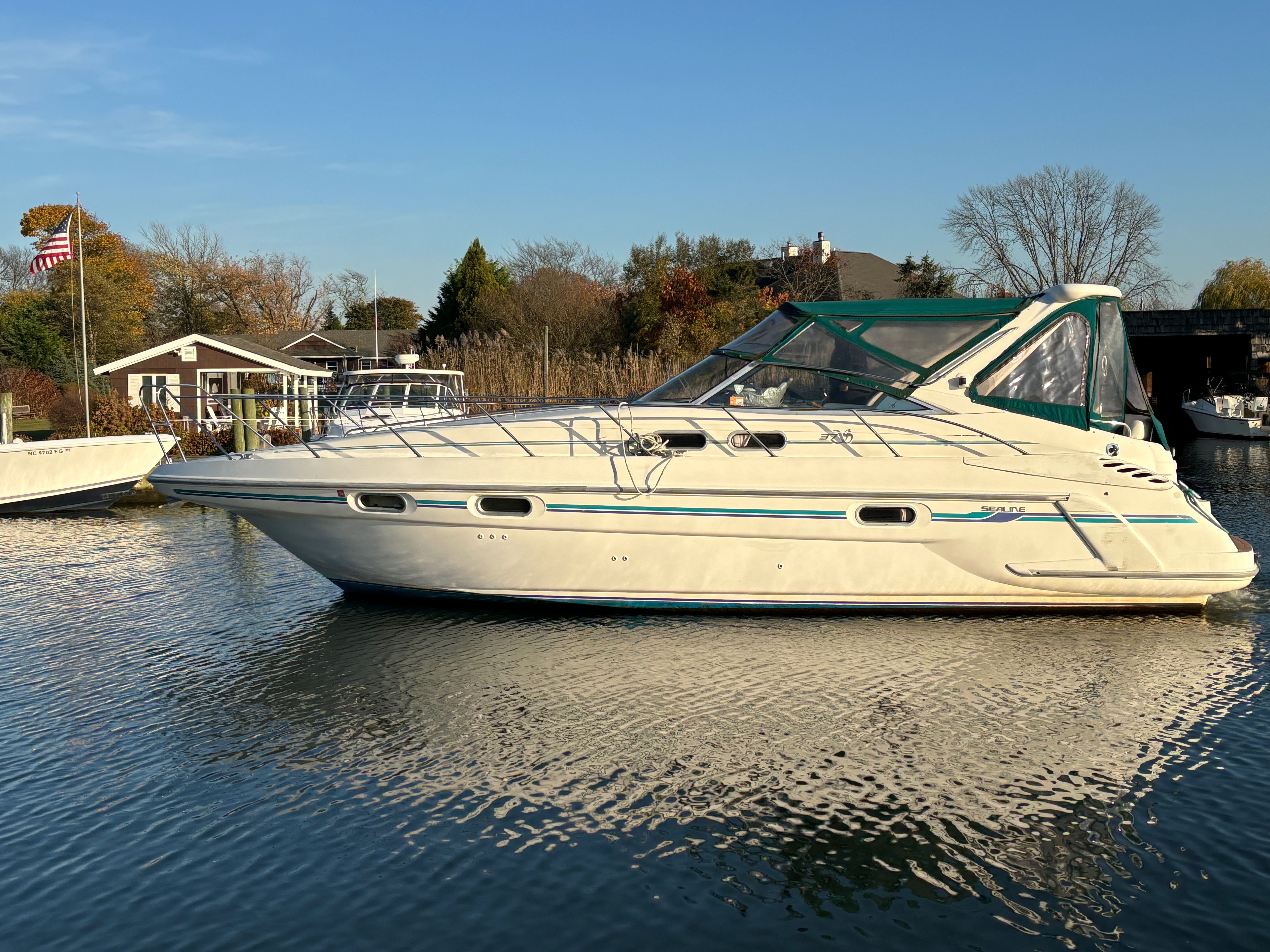 Sealine S37