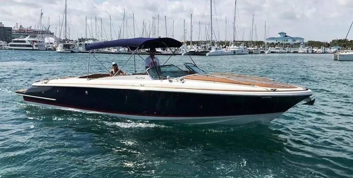 Chris-Craft Corsair