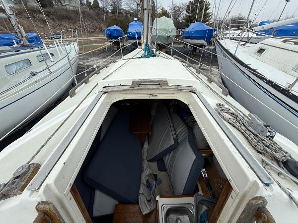 1976 Pearson 30 Pearson