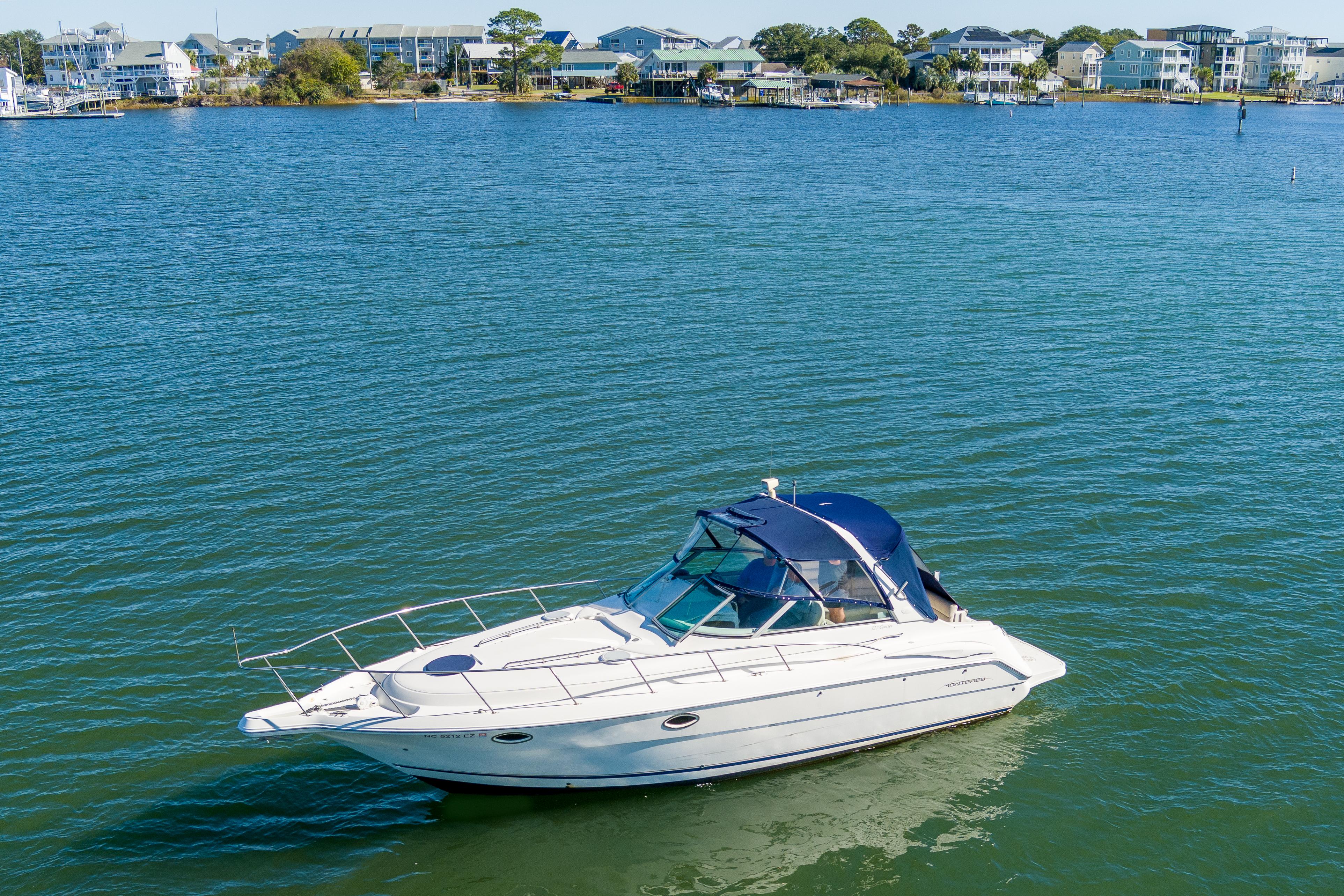 2000 Monterey 322 Cruiser