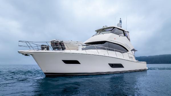 2015 Riviera 50 Enclosed Bridge