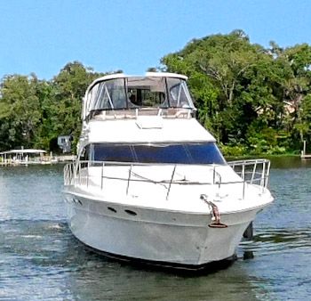 1998 Sea Ray 560 Sedan Bridge