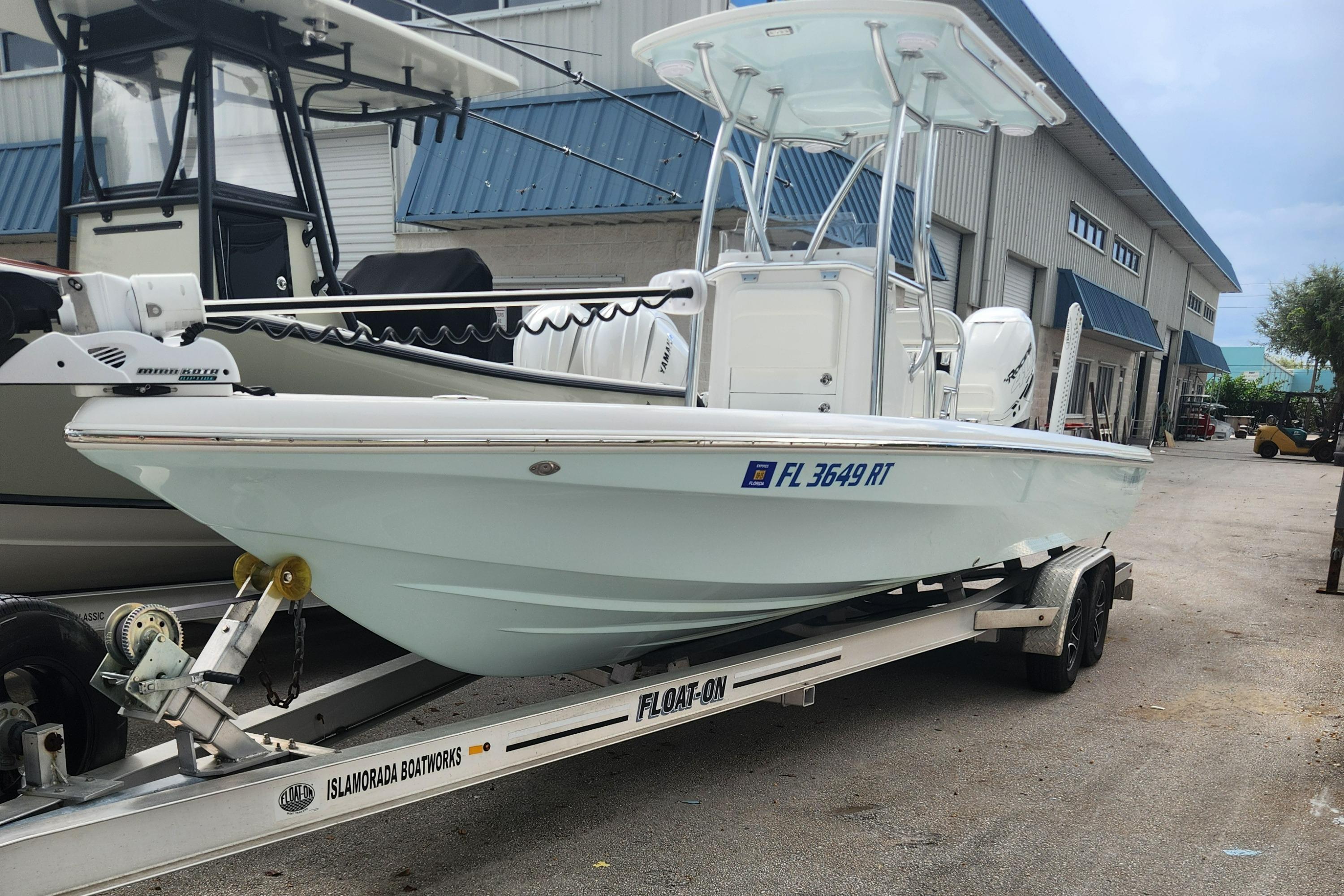2018 Islamorada Boatworks Morada 24