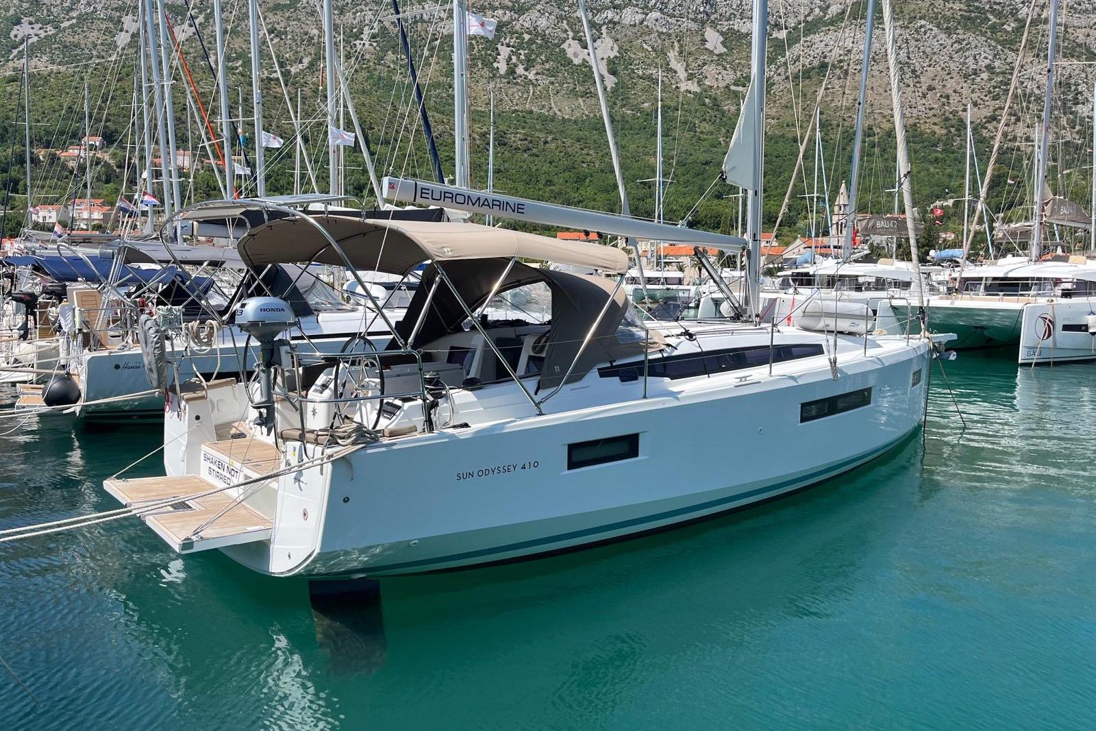 2022 Jeanneau Sun Odyssey 410