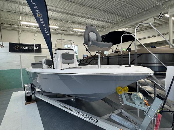 2024 NauticStar 194 Bay