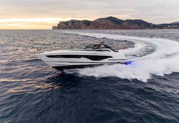 2024 Sunseeker Superhawk 55