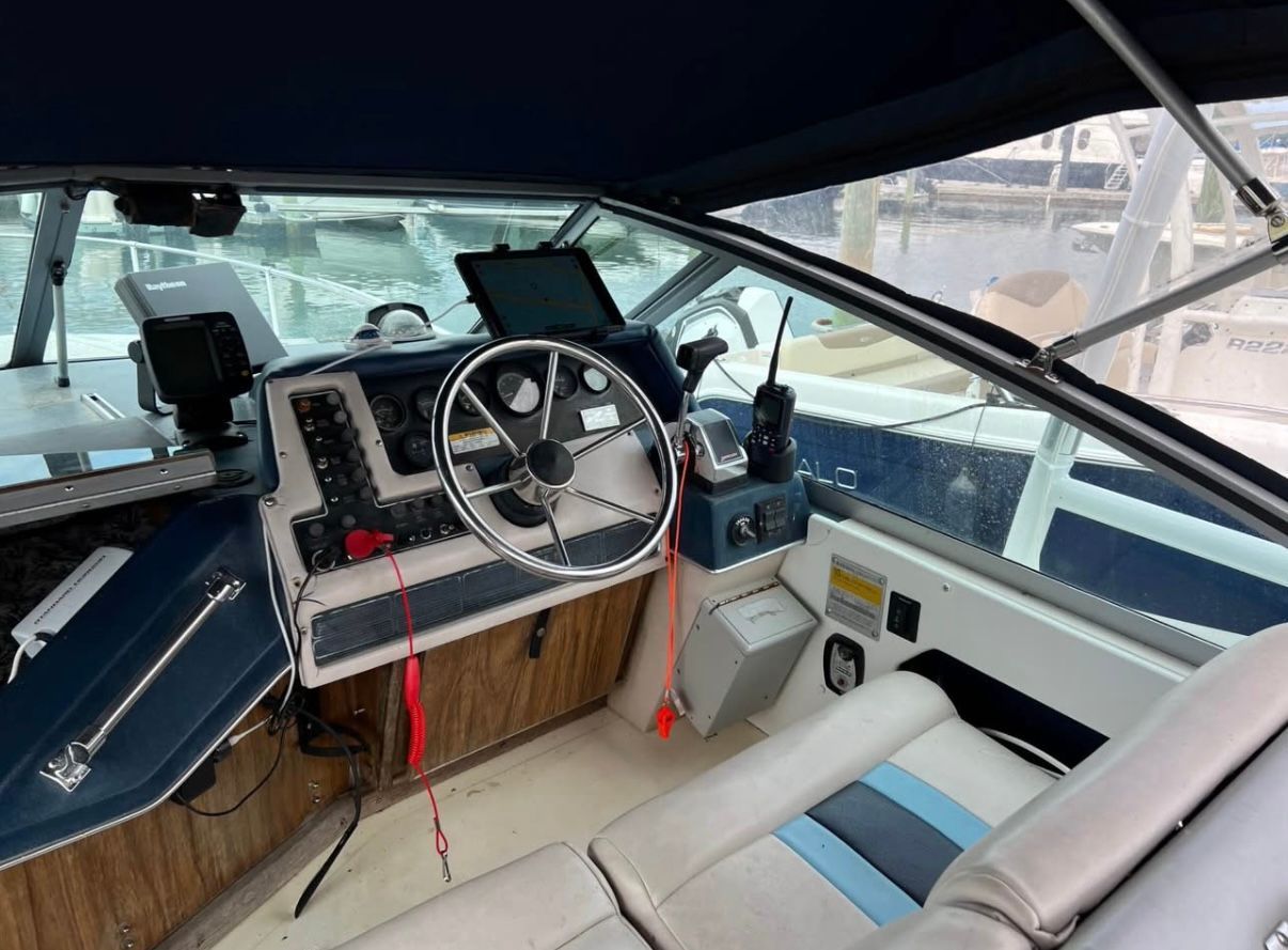 1986 Sea Ray Sundancer 250 DA