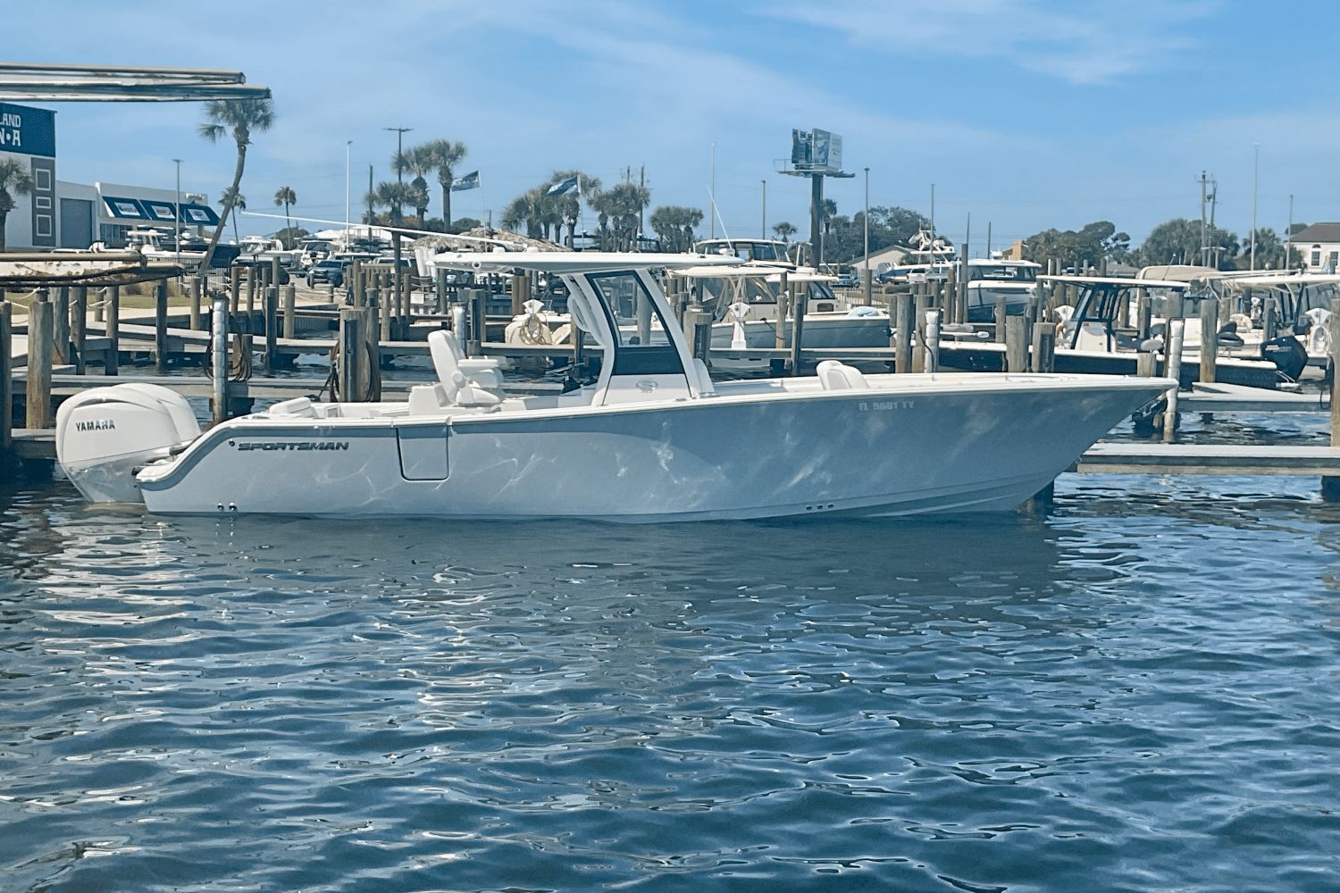 2025 Sportsman Open 262 Center Console