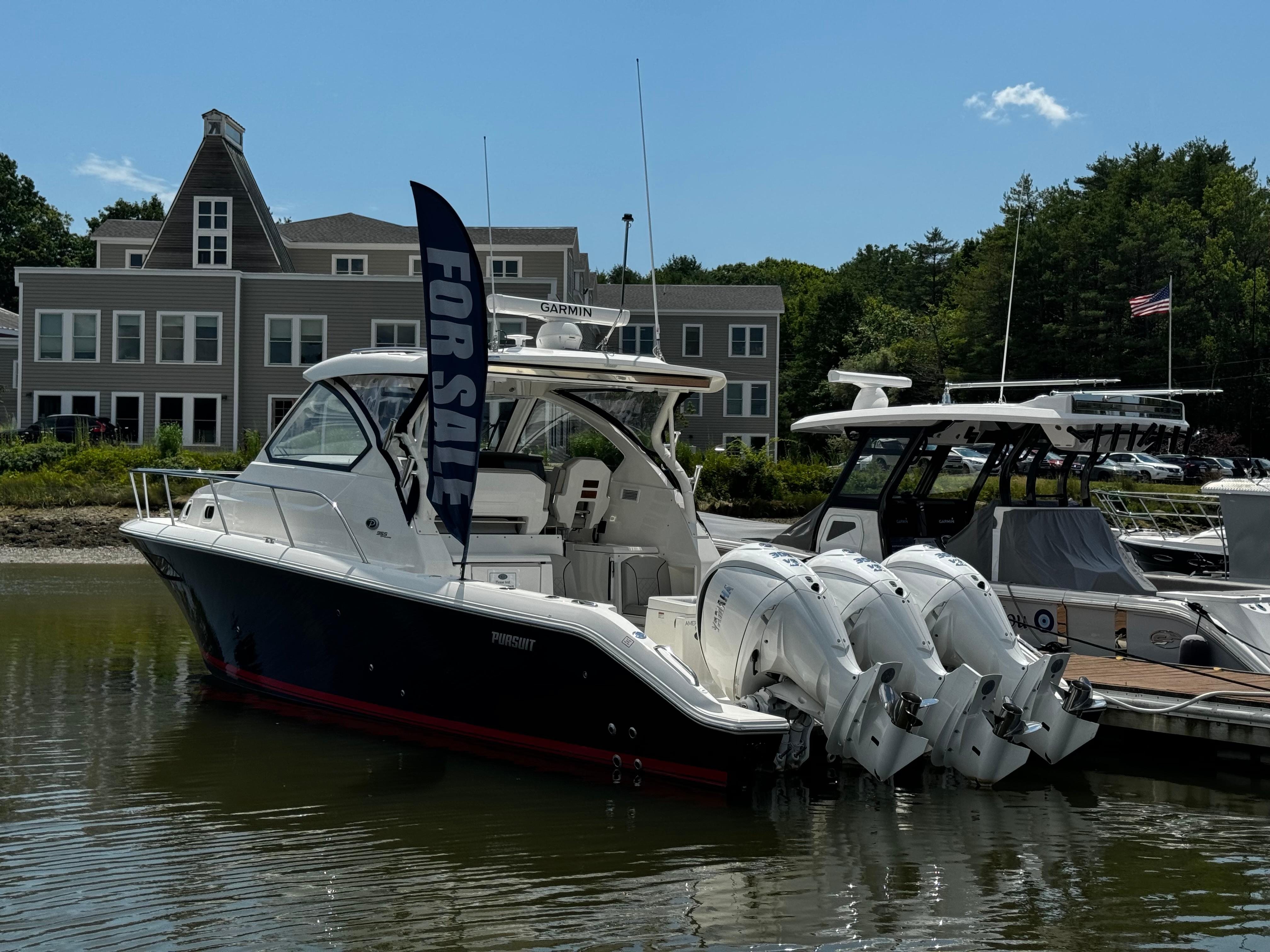 Pursuit OS 355 Offshore