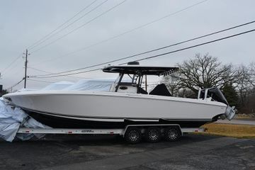 2025 Fountain 34 Center Console