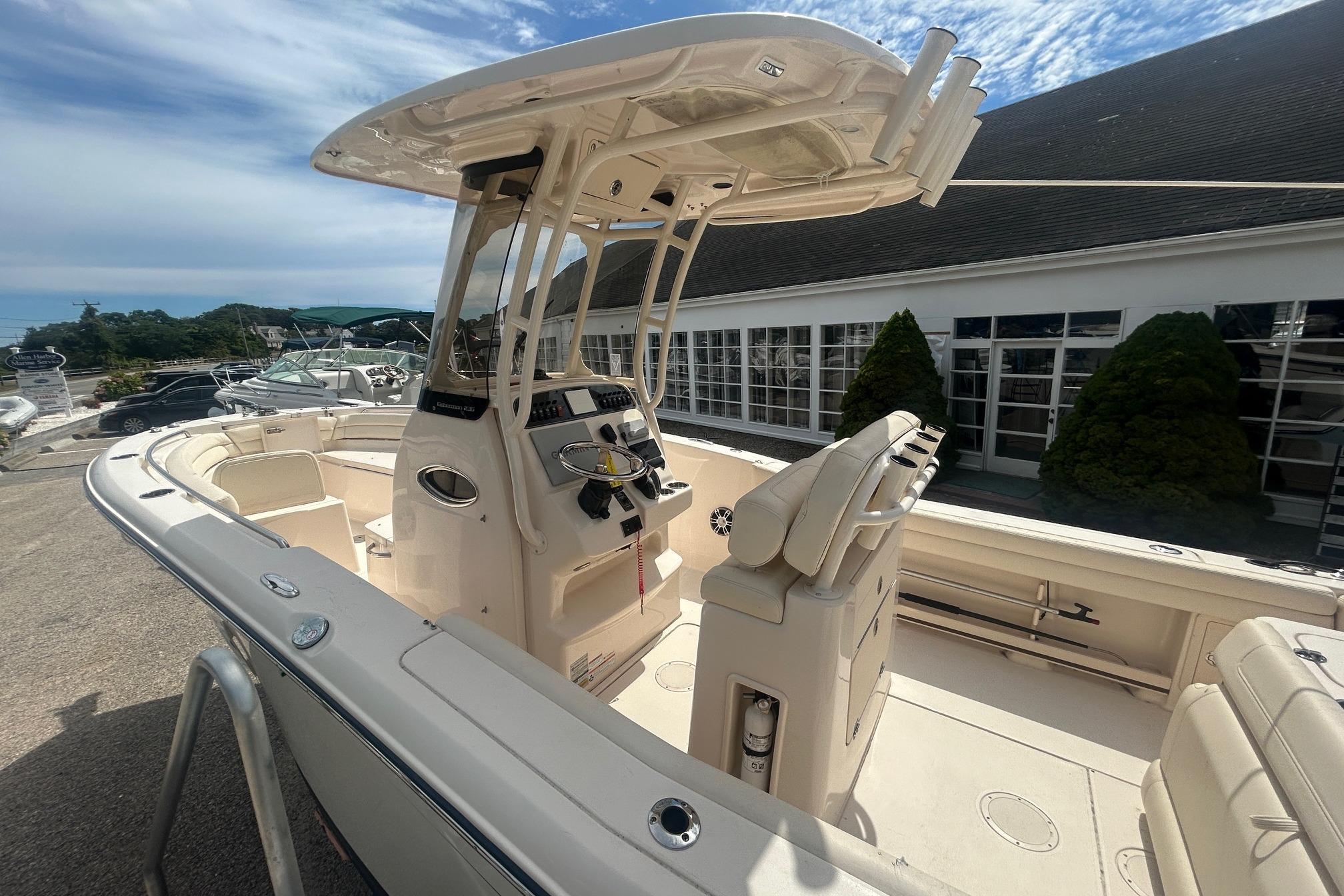 2023 Grady-White Fisherman 236
