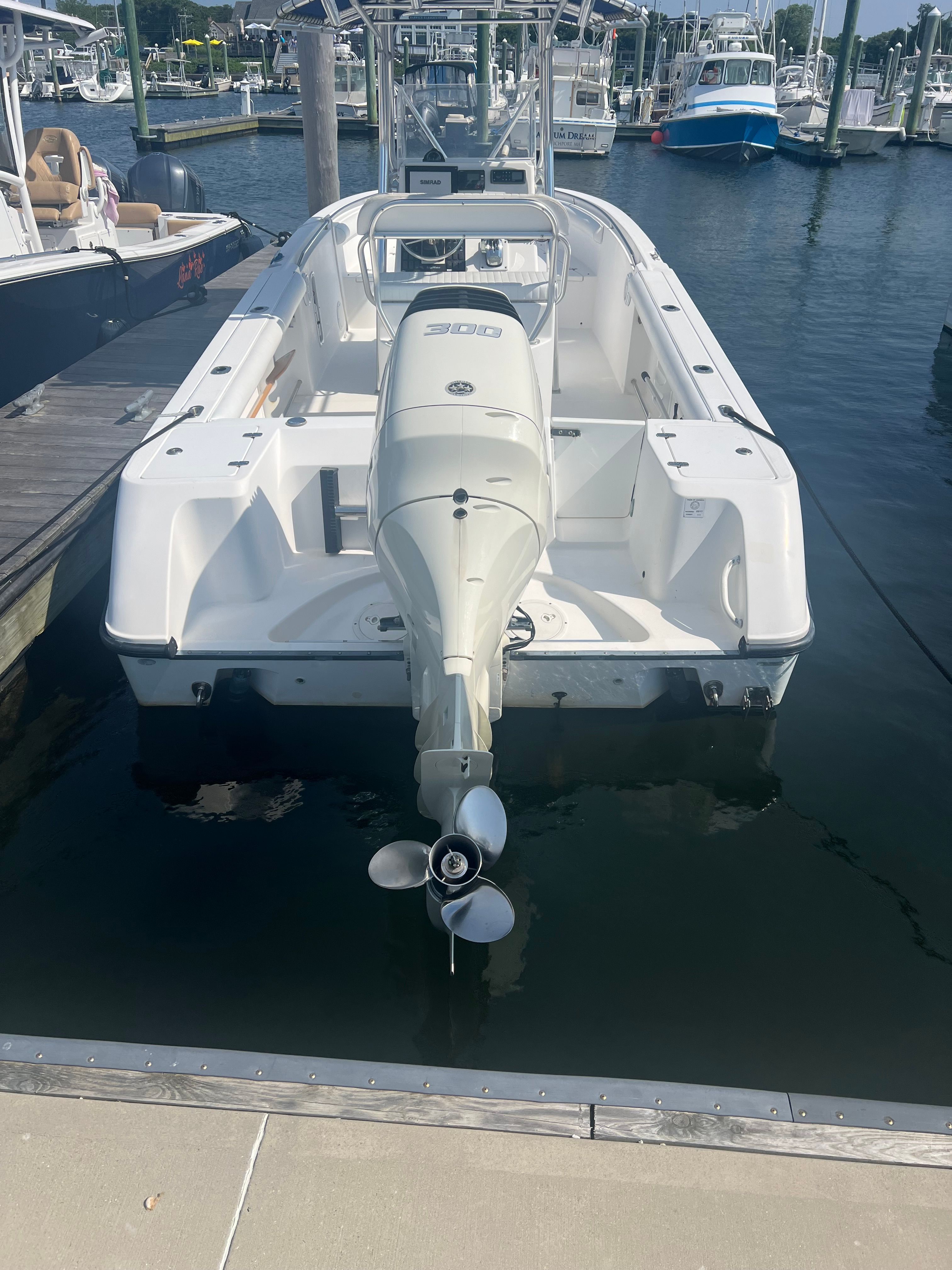 2006 Edgewater 245CC