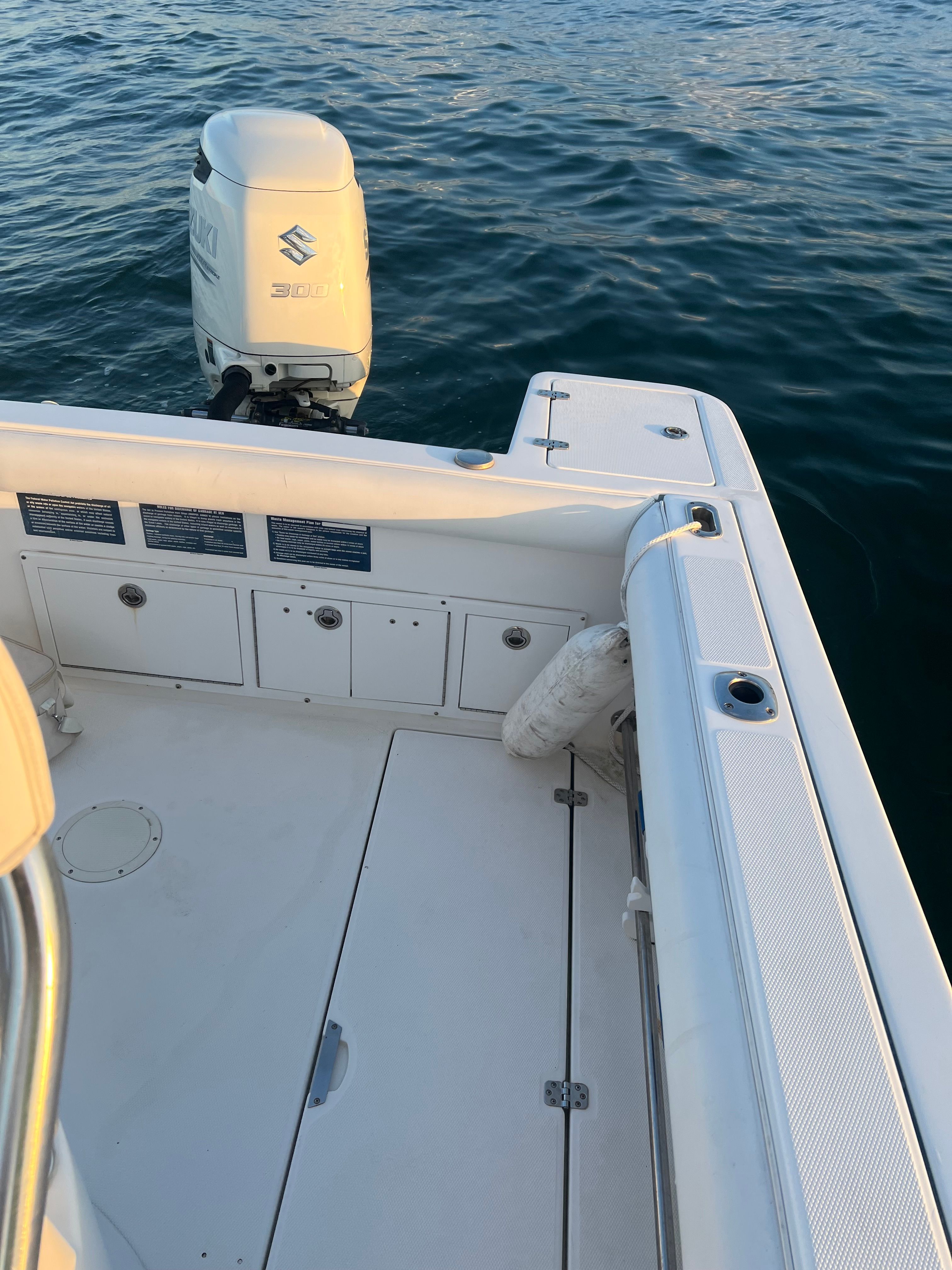 2006 Edgewater 245CC