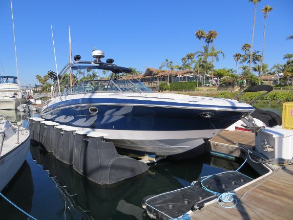 Four Winns 310 Horizon Actual Boat