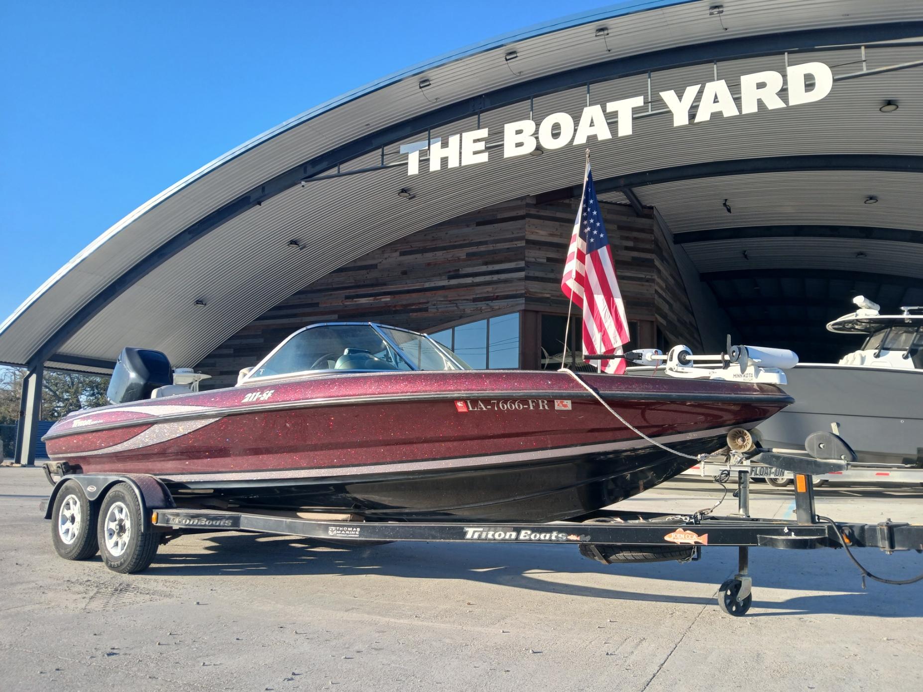 2006 Triton 211 SF