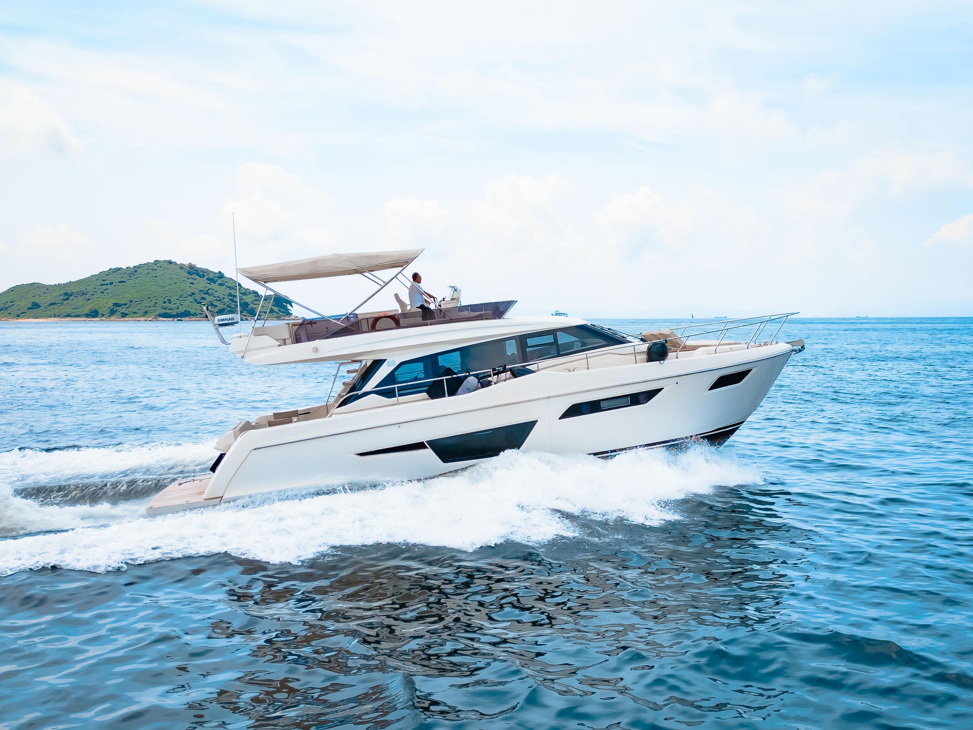 Ferretti Yachts 500